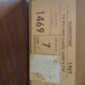 NIB blundstone size 7 steel grey-